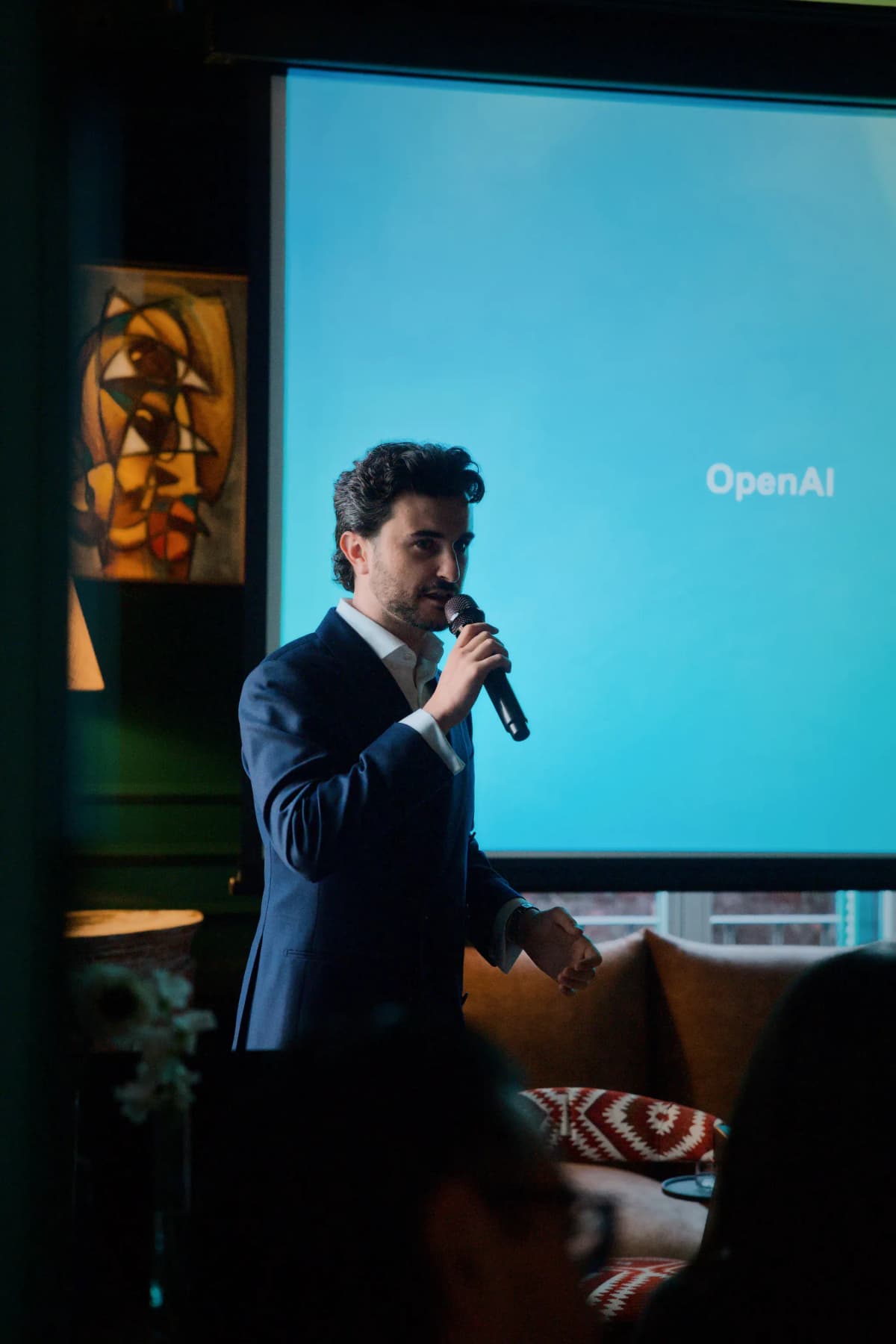De presentación corporativa a encuentro exclusivo