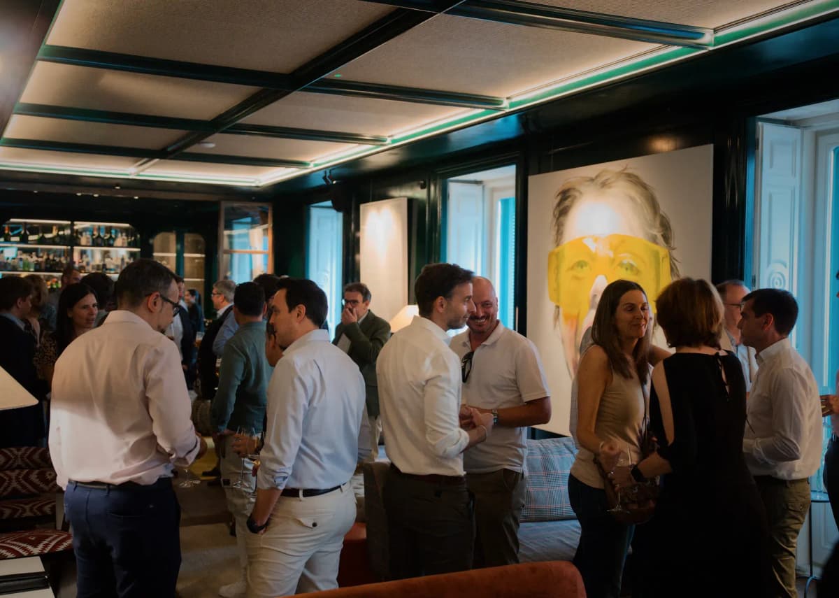 De presentación corporativa a encuentro exclusivo